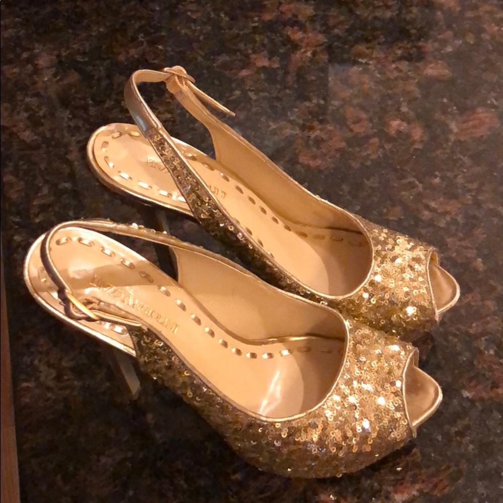 Enzo Angiolini Gold Slingback Heels